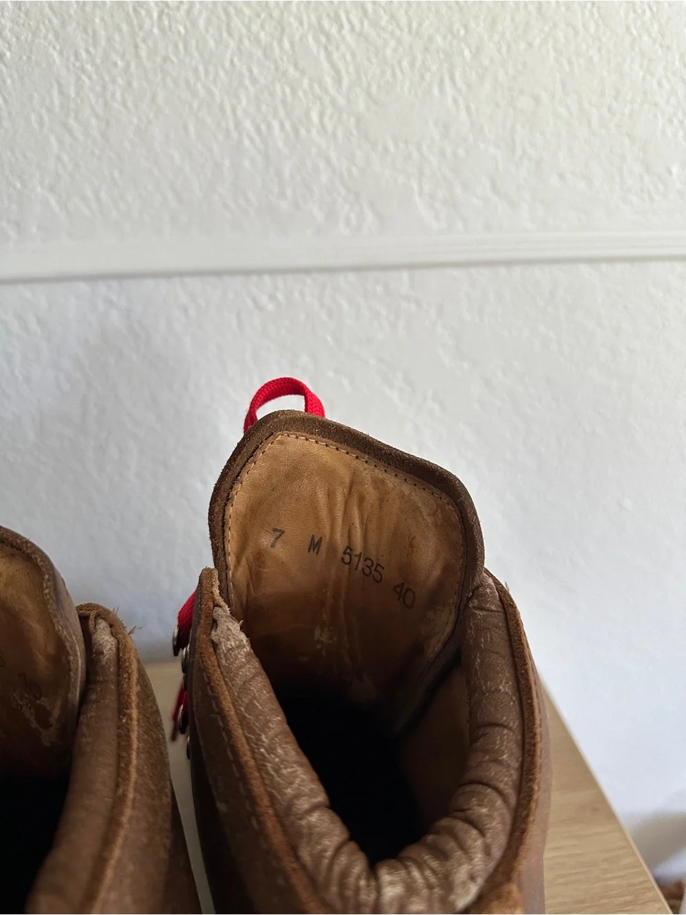 Vintage Raichle Leather Hiking Mountaineering boots 7 M Made in Switzerland